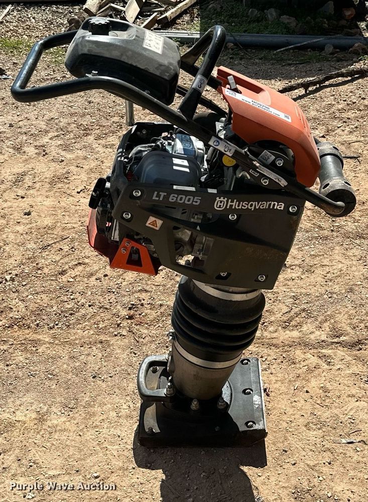 image for item NO9298 Husqvarna LT6005  plate compactor