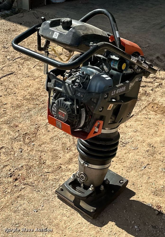 image for item NO9298 Husqvarna LT6005  plate compactor