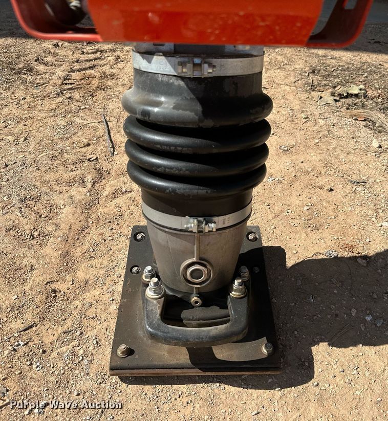 image for item NO9298 Husqvarna LT6005  plate compactor