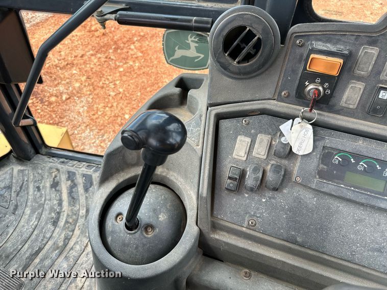 image for item NO9310 2011 John Deere 310J  backhoe