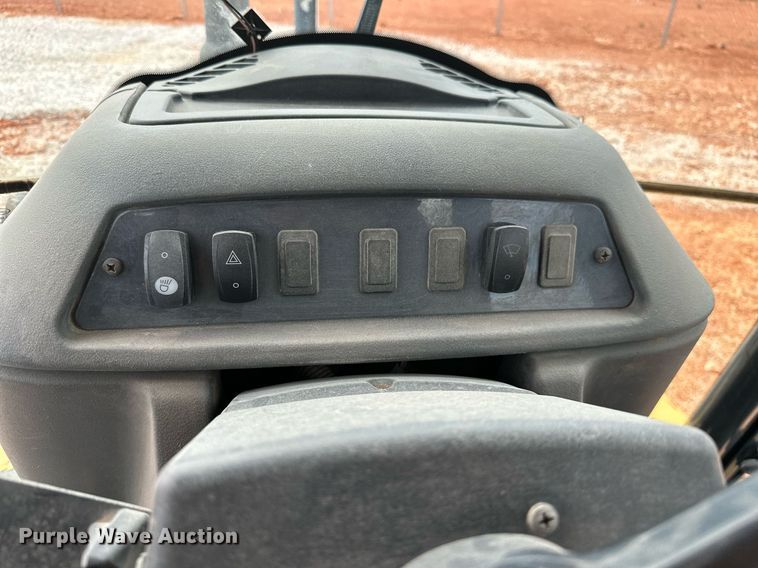 image for item NO9310 2011 John Deere 310J  backhoe