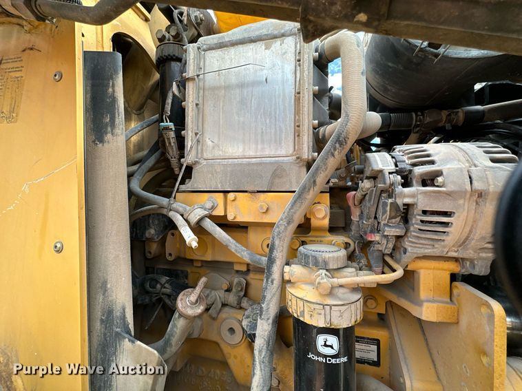 image for item NO9310 2011 John Deere 310J  backhoe