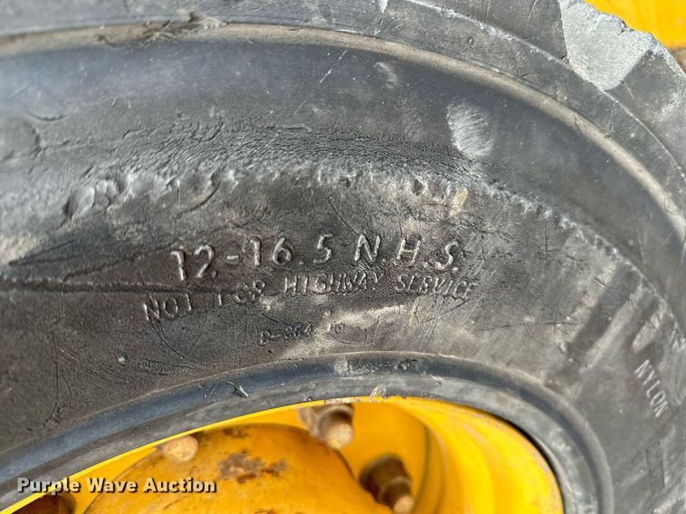 image for item NO9310 2011 John Deere 310J  backhoe