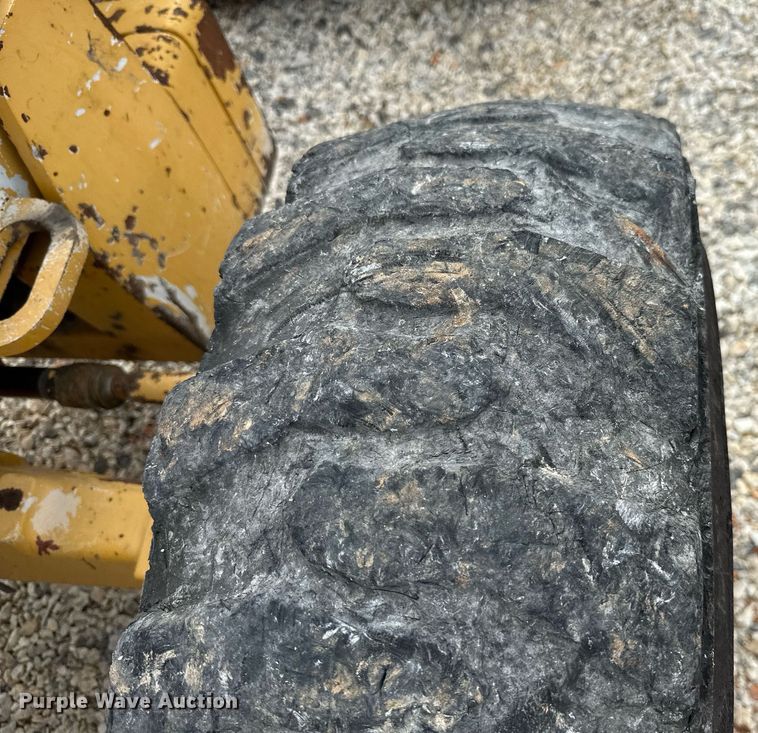 image for item NO9310 2011 John Deere 310J  backhoe