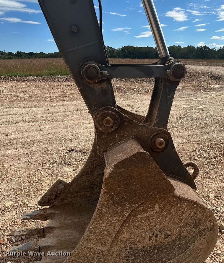 image for item NO9311 2012 Volvo EW180D  wheeled excavator