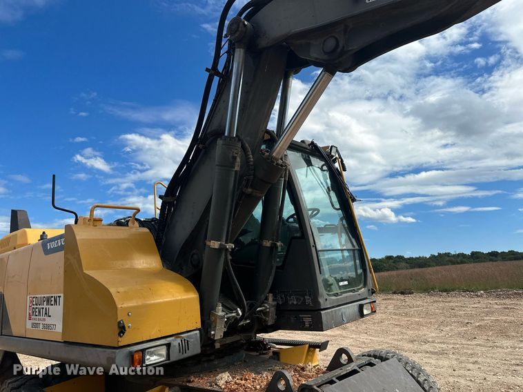 image for item NO9311 2012 Volvo EW180D  wheeled excavator