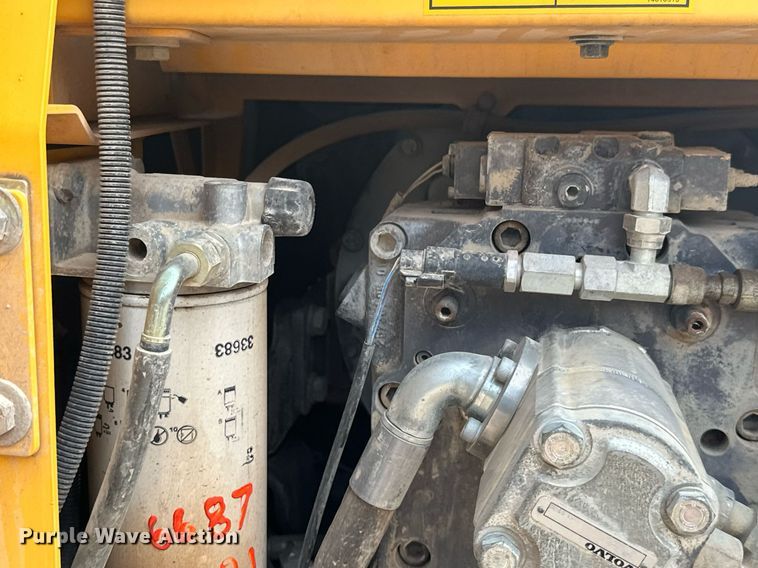 image for item NO9311 2012 Volvo EW180D  wheeled excavator