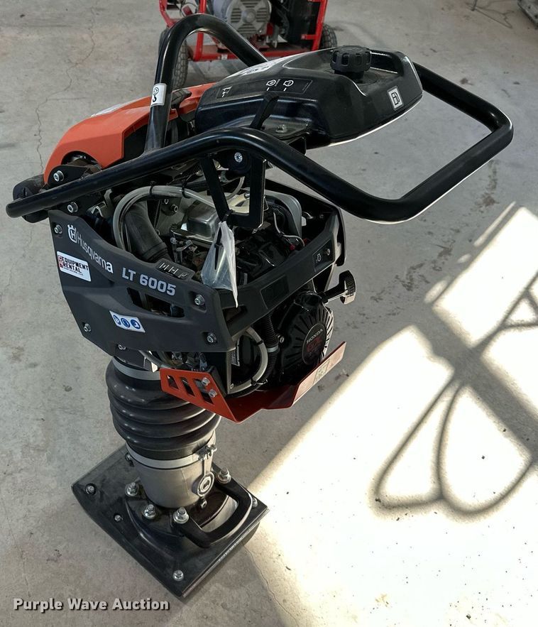 image for item NO9314 Husqvarna LT6005  plate compactor