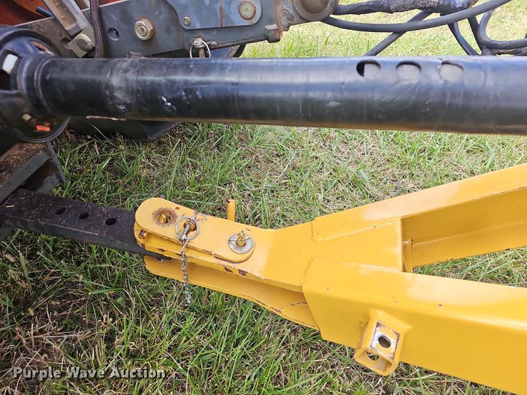 image for item NP9000 Vermeer 6650 Rancher  round baler