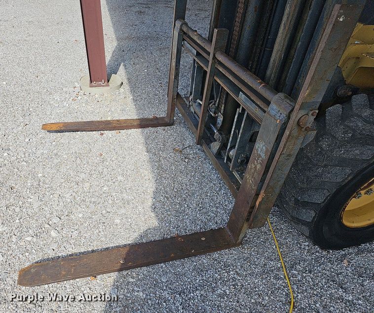 image for item NP9001 1998 Eagle Picher RC60  forklift