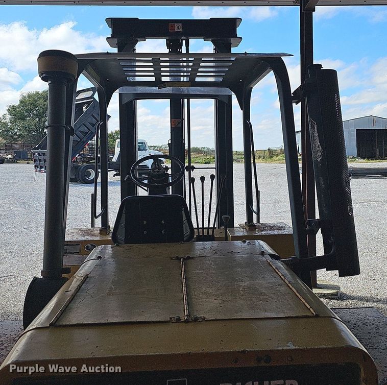 image for item NP9001 1998 Eagle Picher RC60  forklift