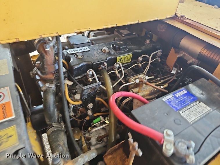 image for item NP9001 1998 Eagle Picher RC60  forklift