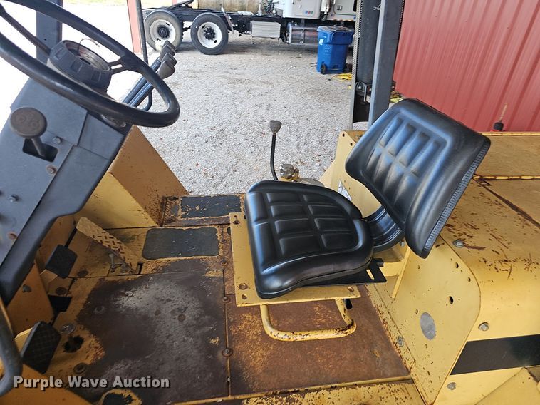 image for item NP9001 1998 Eagle Picher RC60  forklift