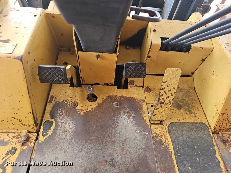 image for item NP9001 1998 Eagle Picher RC60  forklift