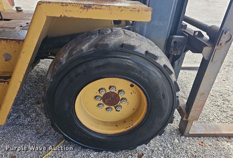 image for item NP9001 1998 Eagle Picher RC60  forklift