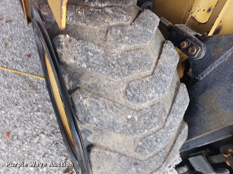 image for item NP9001 1998 Eagle Picher RC60  forklift