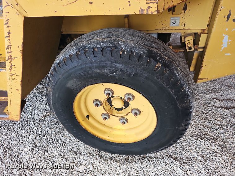 image for item NP9001 1998 Eagle Picher RC60  forklift