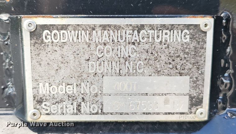 image for item NP9002 1999 International 4700  dump truck