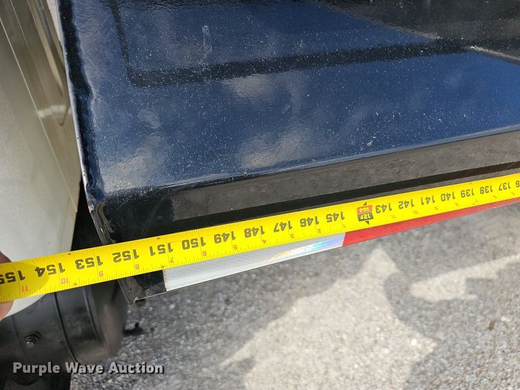 image for item NP9002 1999 International 4700  dump truck