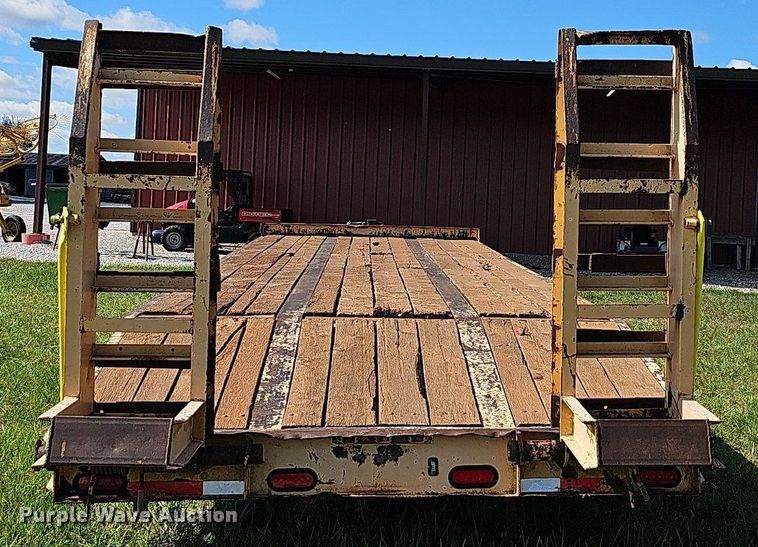image for item NP9005 2004 Kaufman  equipment trailer