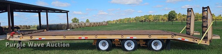 image for item NP9005 2004 Kaufman  equipment trailer