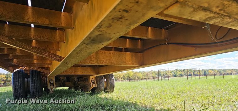 image for item NP9005 2004 Kaufman  equipment trailer