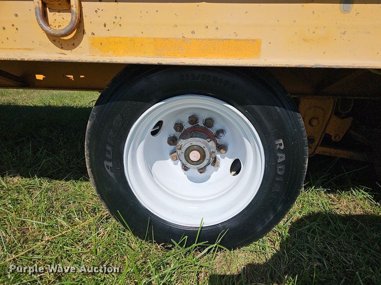 image for item NP9005 2004 Kaufman  equipment trailer