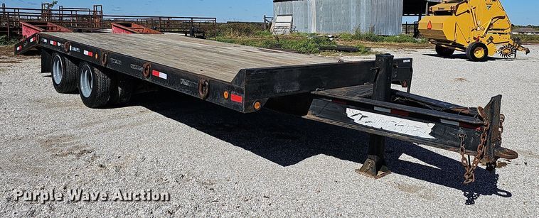 image for item NP9006 1998 Towmaster T-30-2  equipment trailer