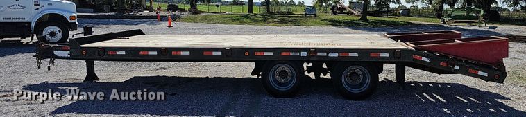 image for item NP9006 1998 Towmaster T-30-2  equipment trailer