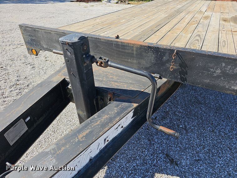 image for item NP9006 1998 Towmaster T-30-2  equipment trailer