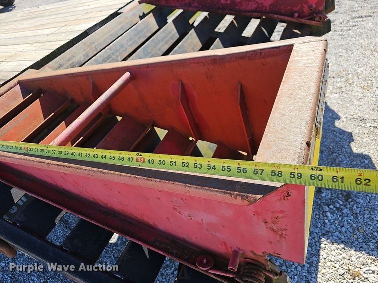 image for item NP9006 1998 Towmaster T-30-2  equipment trailer