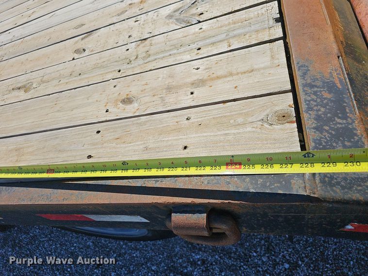 image for item NP9006 1998 Towmaster T-30-2  equipment trailer