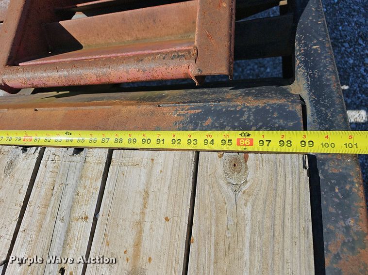 image for item NP9006 1998 Towmaster T-30-2  equipment trailer