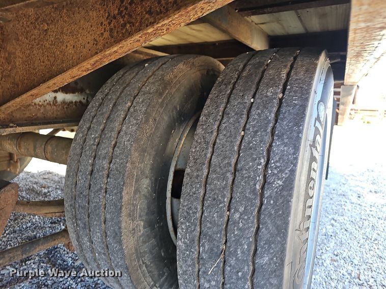 image for item NP9006 1998 Towmaster T-30-2  equipment trailer