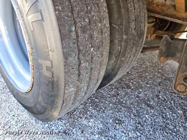 image for item NP9006 1998 Towmaster T-30-2  equipment trailer