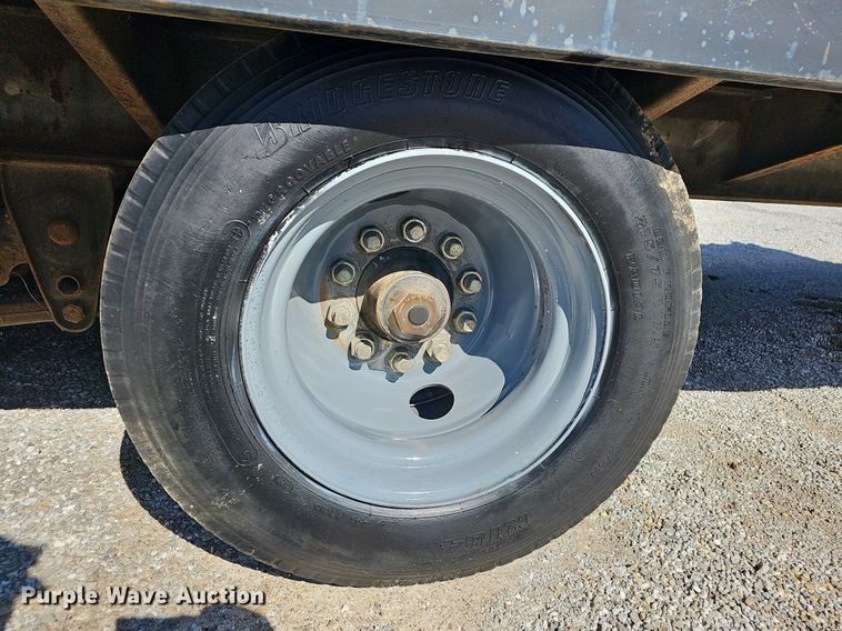 image for item NP9006 1998 Towmaster T-30-2  equipment trailer