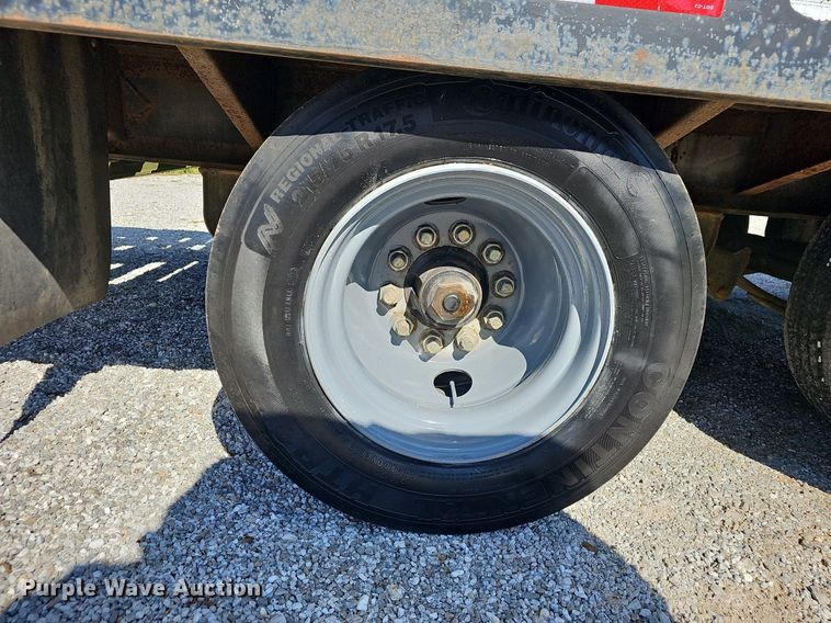 image for item NP9006 1998 Towmaster T-30-2  equipment trailer