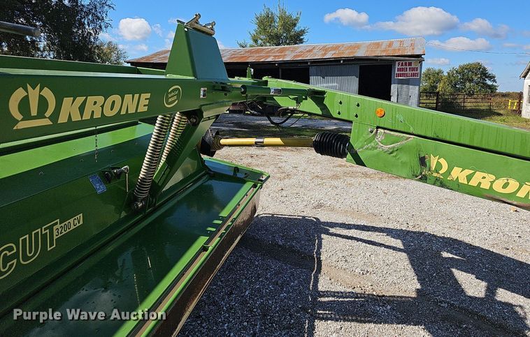 image for item NP9010 2013 Krone Easy Cut 3200CV  disc mower