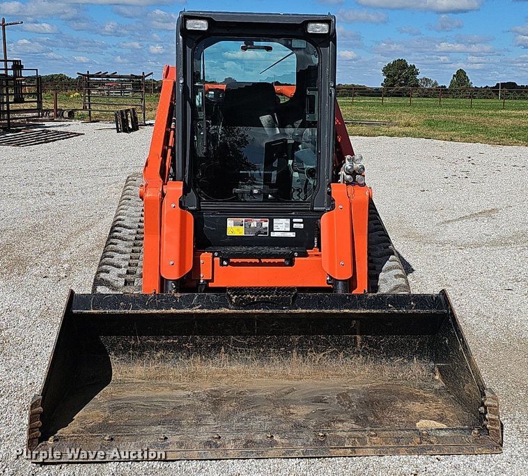 image for item NP9012 2021 Kubota SVL97-2  skid steer loader