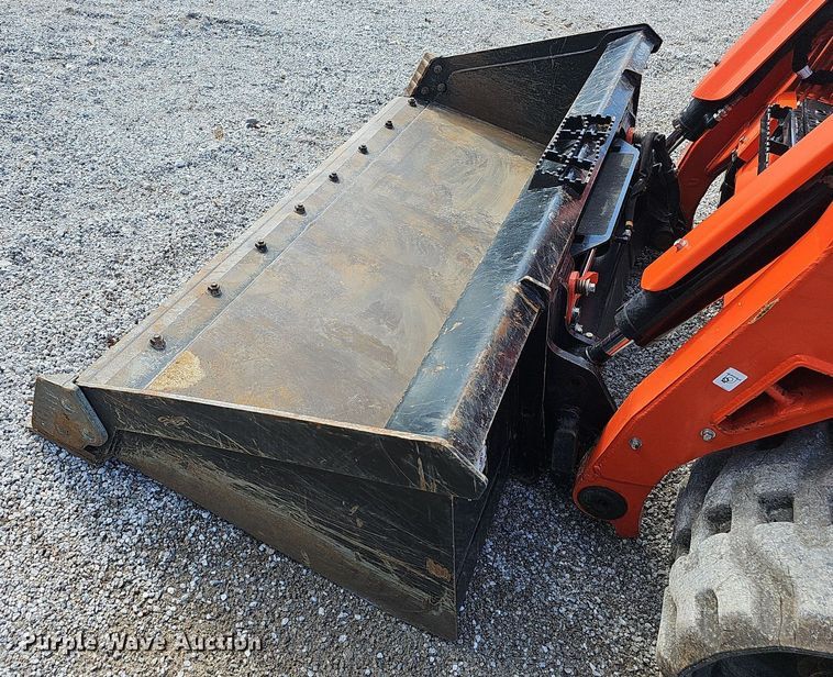 image for item NP9012 2021 Kubota SVL97-2  skid steer loader