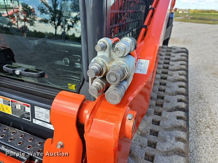 image for item NP9012 2021 Kubota SVL97-2  skid steer loader