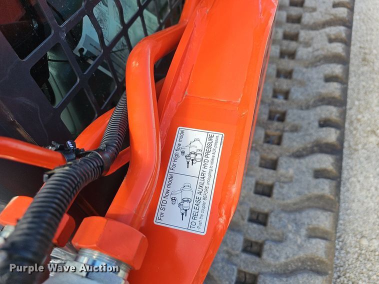 image for item NP9012 2021 Kubota SVL97-2  skid steer loader