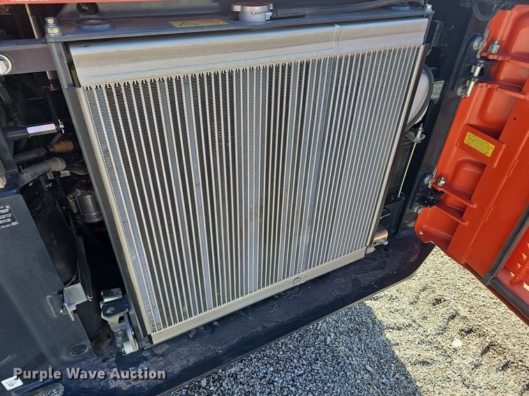 image for item NP9012 2021 Kubota SVL97-2  skid steer loader