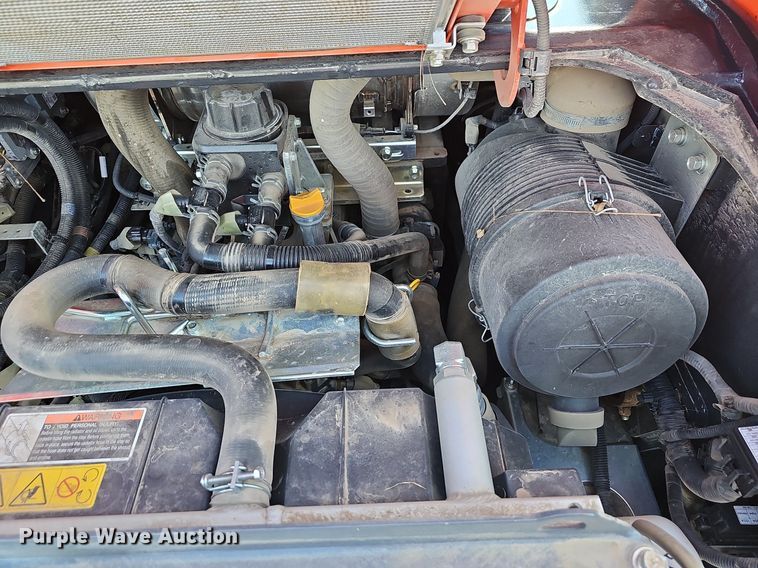 image for item NP9012 2021 Kubota SVL97-2  skid steer loader