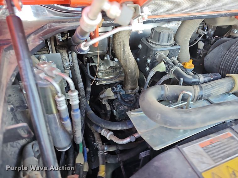 image for item NP9012 2021 Kubota SVL97-2  skid steer loader