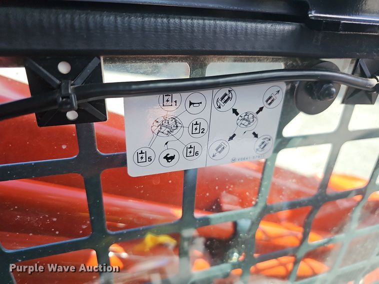 image for item NP9012 2021 Kubota SVL97-2  skid steer loader