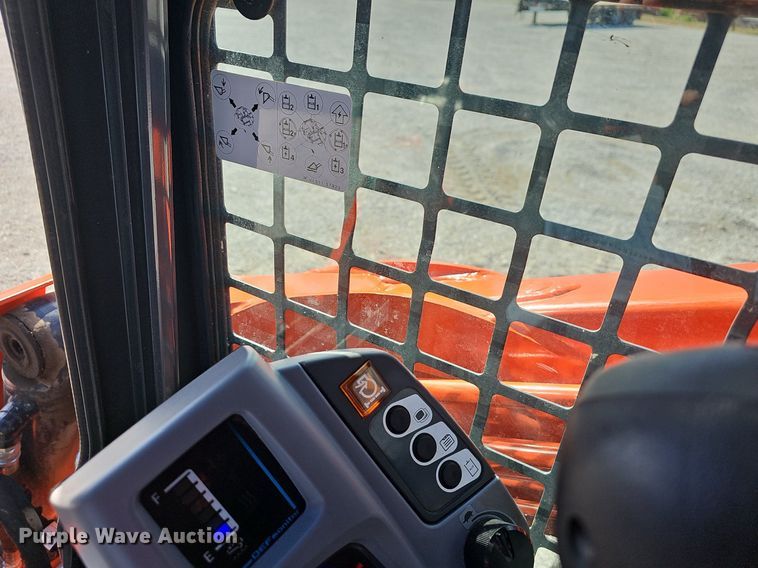 image for item NP9012 2021 Kubota SVL97-2  skid steer loader