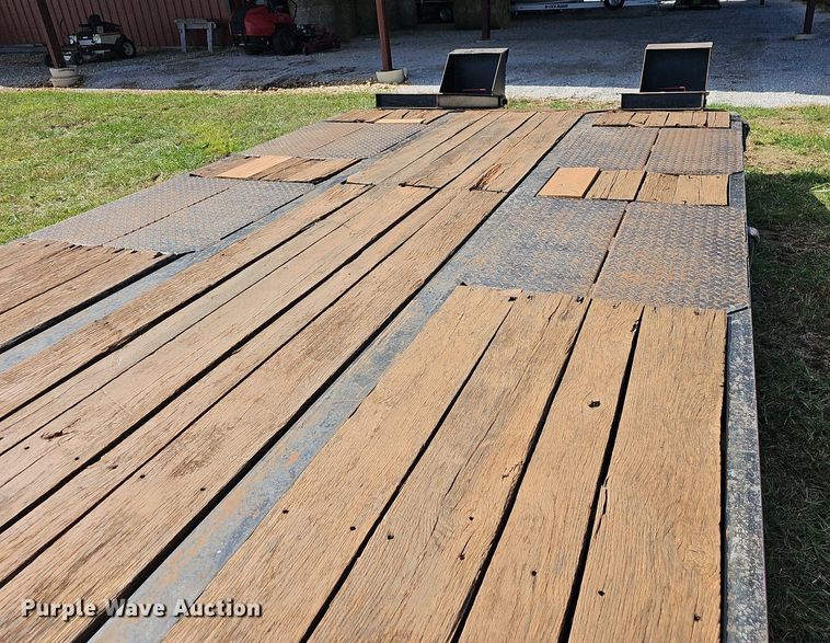 image for item NP9013 2015 Interstate 20DT  equipment trailer