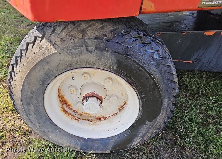 image for item NP9015 Snorkel 37WI  boom lift