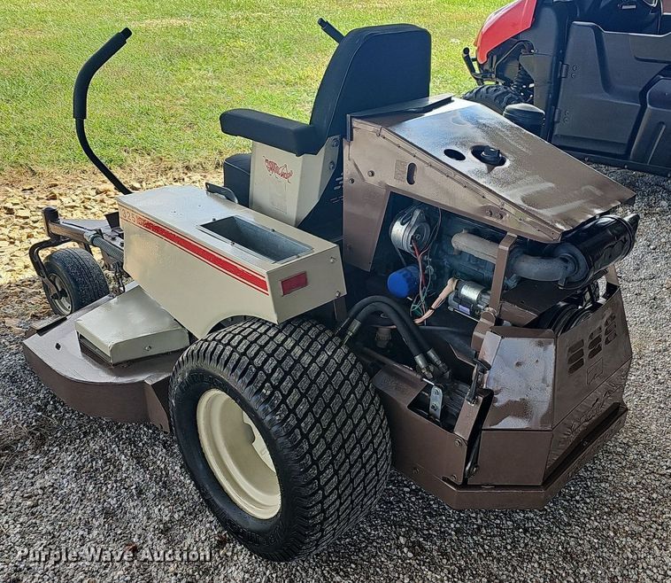 image for item NP9017 Grasshopper 325  ZTR lawn mower